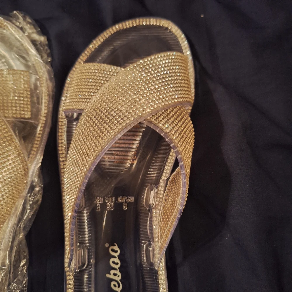 Sandals - Picture 2 of 5